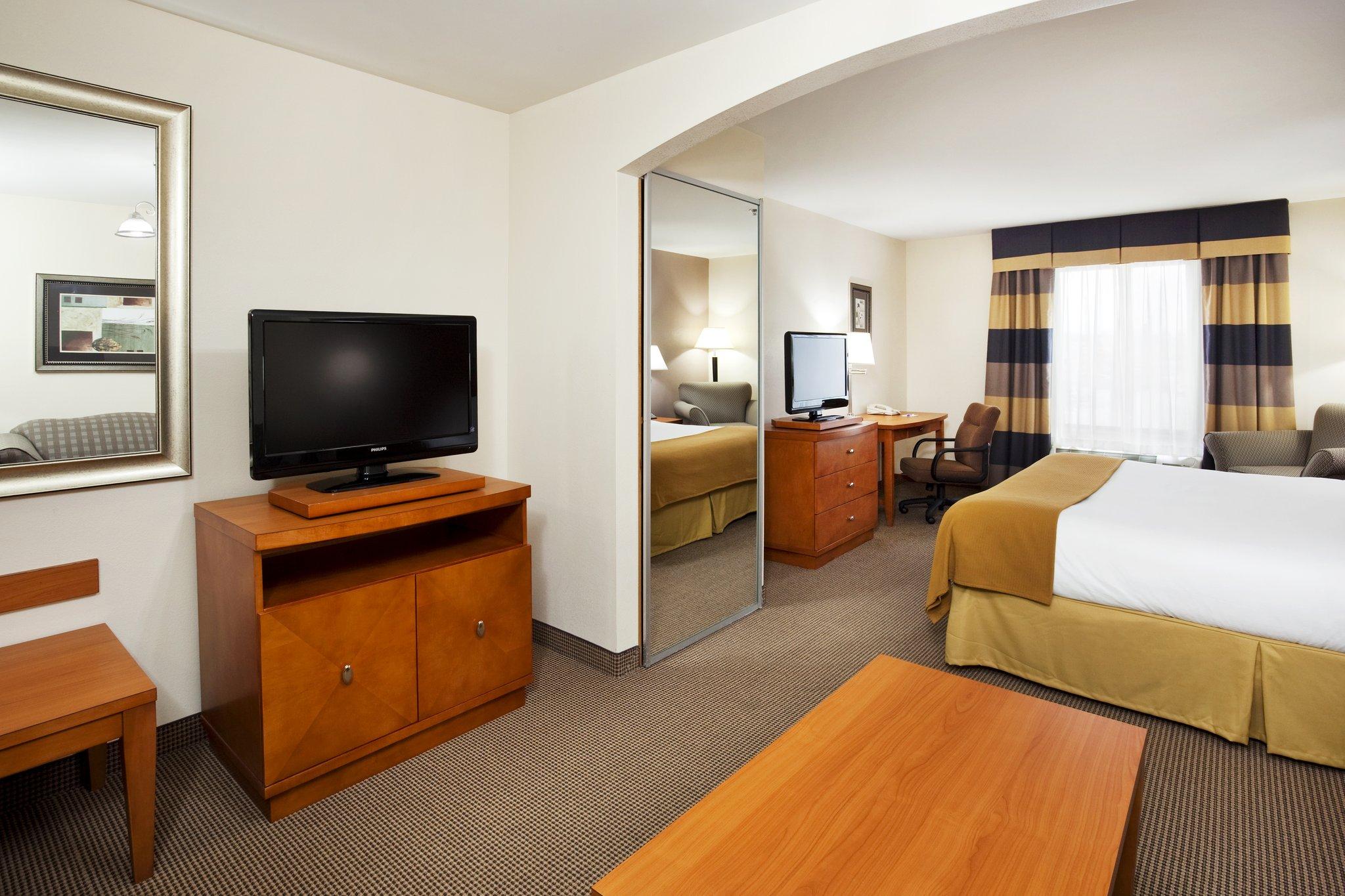 Holiday Inn Express Forest City By Ihg Zimmer foto